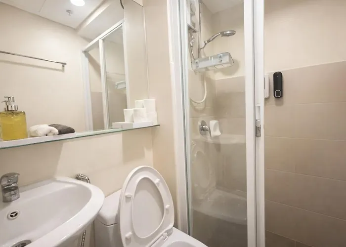 Apartment Crimson Wine Fully Stocked Kitchen Cebu